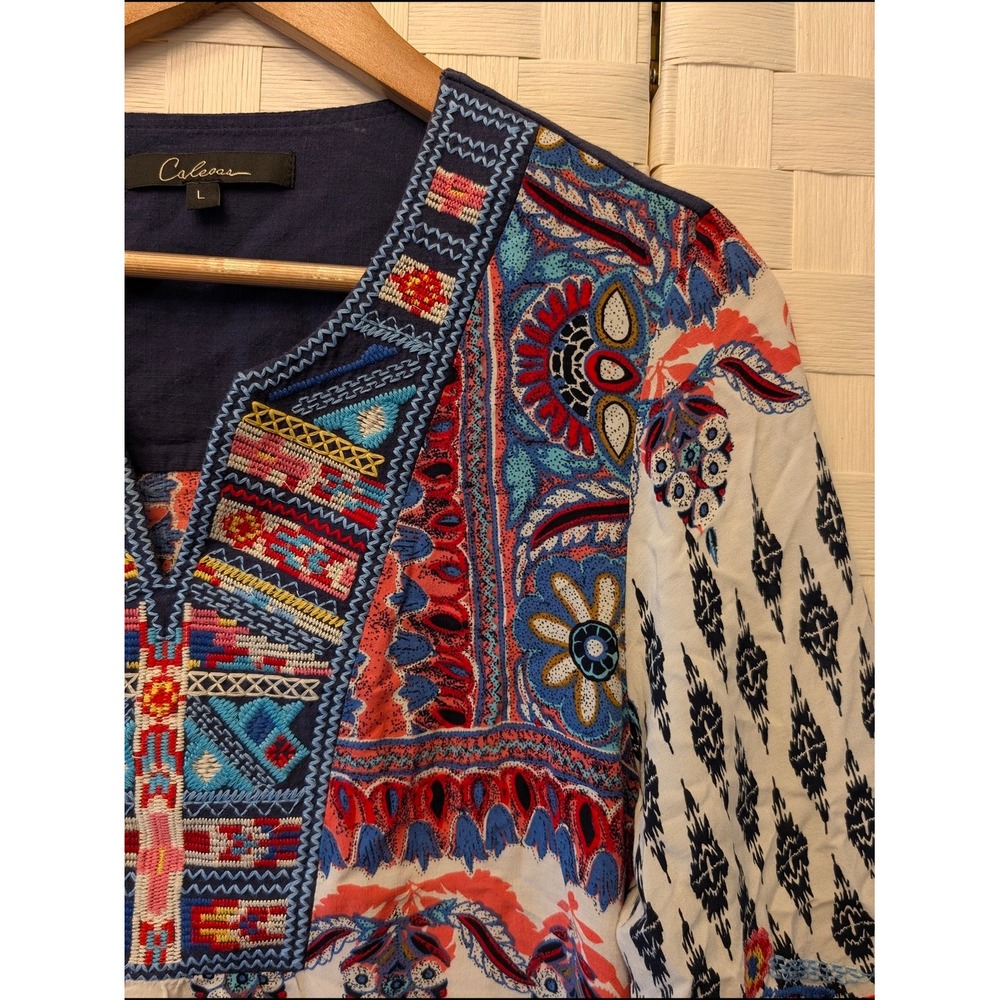Caleasa Navy Blue Embroidered V-Neck Ikat Floral Boho Tunic Top Large - Picture 6 of 16